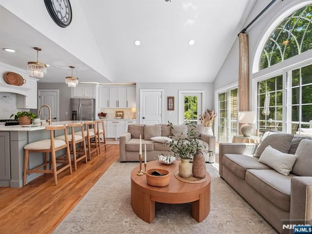 233 Park Avenue, Allendale, NJ 07401