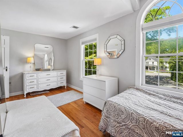 233 Park Avenue, Allendale, NJ 07401