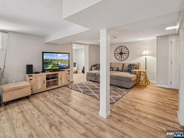 233 Park Avenue, Allendale, NJ 07401