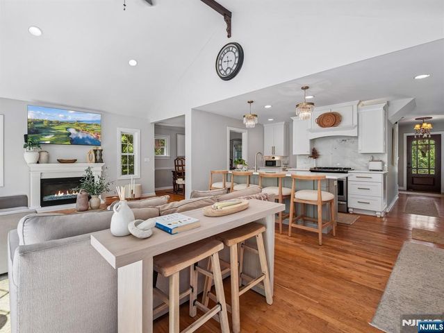 233 Park Avenue, Allendale, NJ 07401