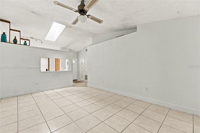 9966 BURL WAY, Orlando, FL 32817