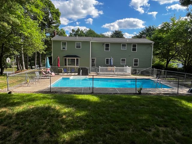 24 Pontiac Road, Walpole, MA 02081