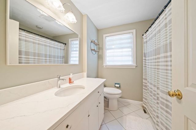 24 Pontiac Road, Walpole, MA 02081
