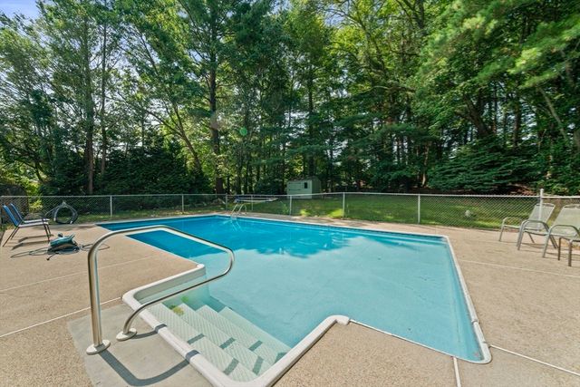 24 Pontiac Road, Walpole, MA 02081