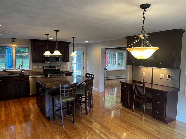 24 Pontiac Road, Walpole, MA 02081