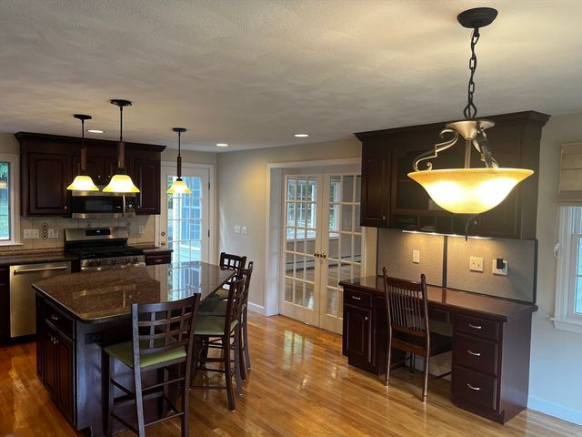 24 Pontiac Road, Walpole, MA 02081