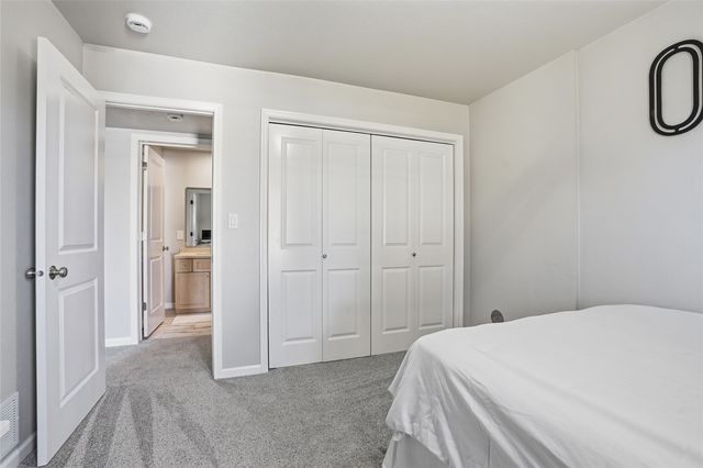 1572 Sadler Drive, North Liberty, IA 52317