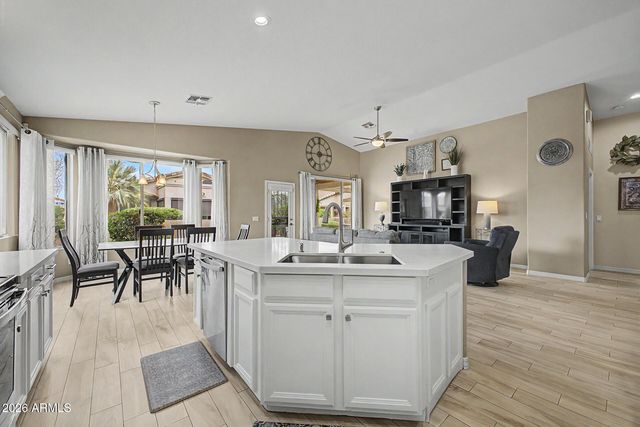 4707 E WALNUT Road, Gilbert, AZ 85298