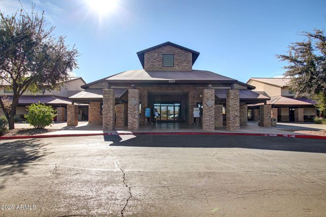 4707 E WALNUT Road, Gilbert, AZ 85298