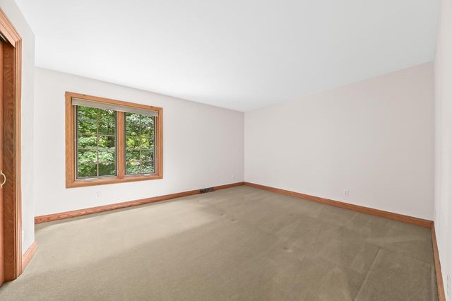 3820 Charter Point COURT, Brookfield, WI 53045