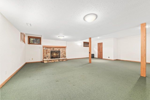 3820 Charter Point COURT, Brookfield, WI 53045