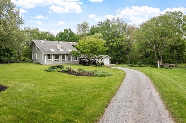 592 Sugar Rd, Bolton, MA 01740