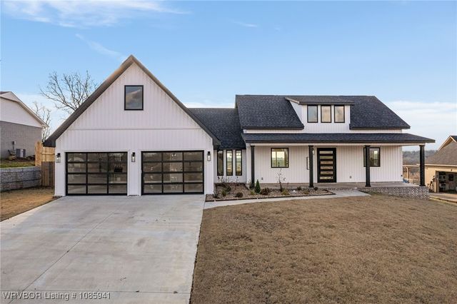 1717 River Ridge, Van Buren, AR 72956