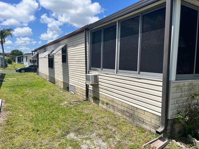 240 Mangrove Bay Place, Fort Pierce, FL 34982