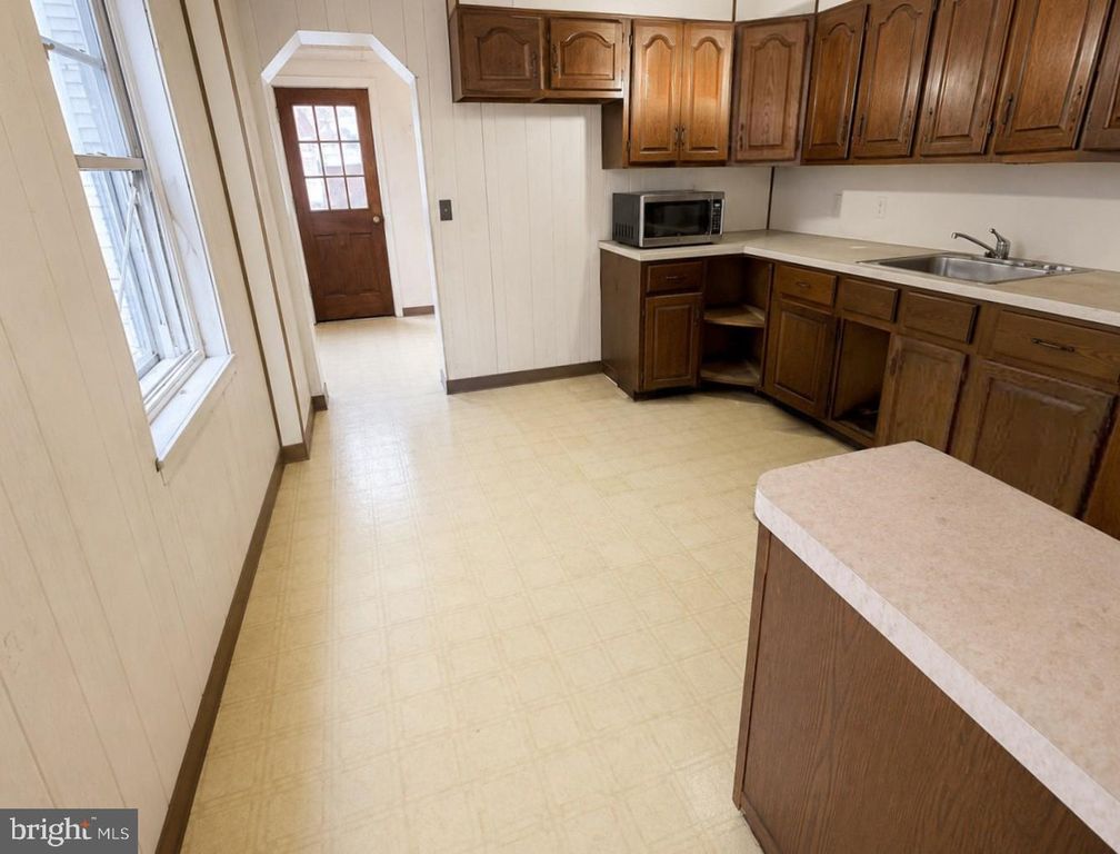 1943 E PACIFIC ST, PHILADELPHIA, PA 19134 — photo 5