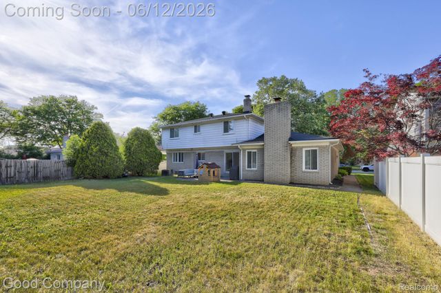 1798 Wilmet Drive, Troy, MI 48085