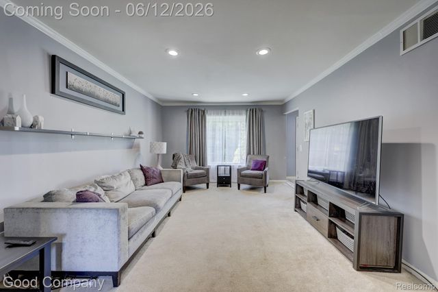1798 Wilmet Drive, Troy, MI 48085
