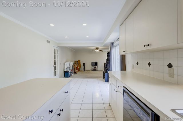 1798 Wilmet Drive, Troy, MI 48085