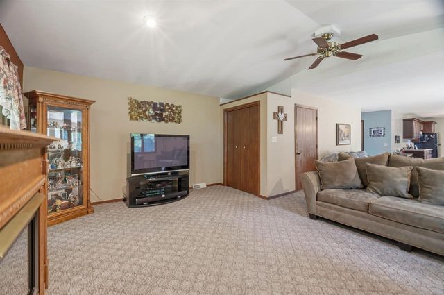 W7719 CHELEN RIDGE DRIVE, Van Dyne, WI 54979