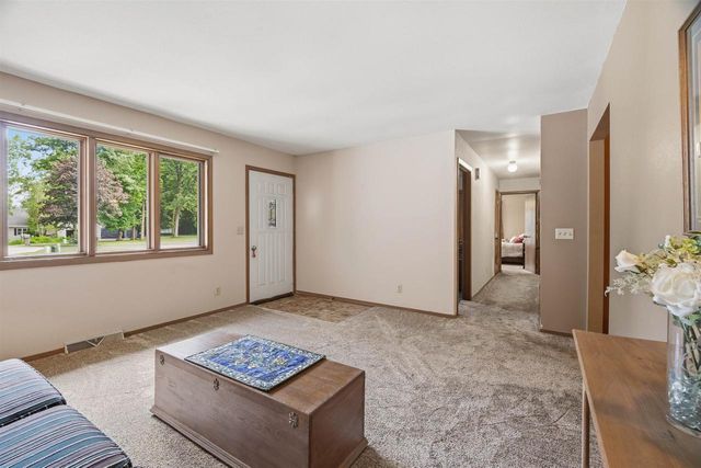 W7719 CHELEN RIDGE DRIVE, Van Dyne, WI 54979