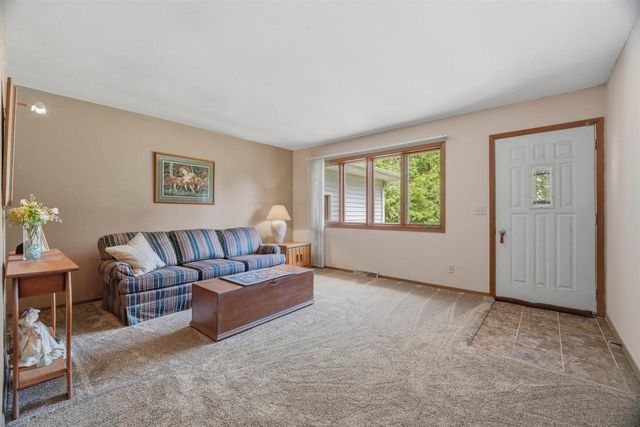 W7719 CHELEN RIDGE DRIVE, Van Dyne, WI 54979