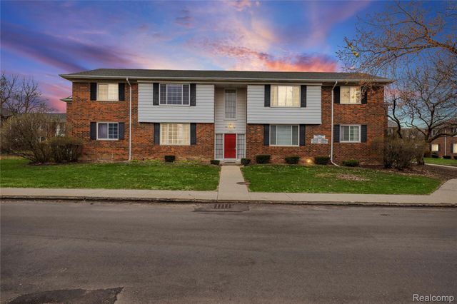 25325 Shiawassee Circle 203, Southfield, MI 48033