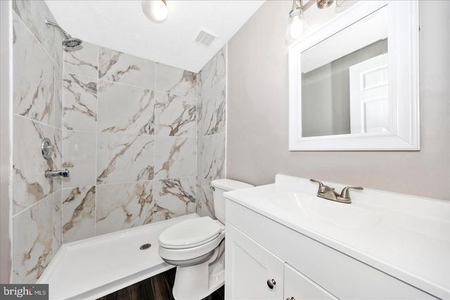 572 HOLLYBERRY WAY, Frederick, MD 21703