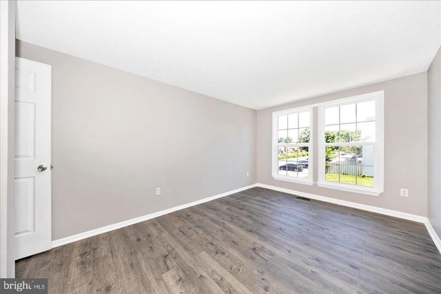 572 HOLLYBERRY WAY, Frederick, MD 21703