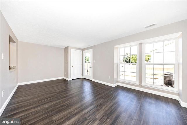 572 HOLLYBERRY WAY, Frederick, MD 21703