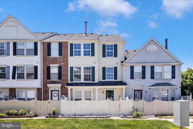 572 HOLLYBERRY WAY, Frederick, MD 21703