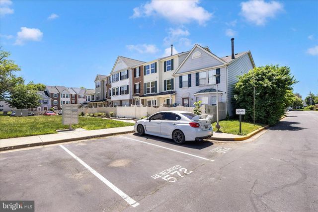 572 HOLLYBERRY WAY, Frederick, MD 21703