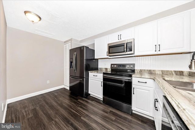 572 HOLLYBERRY WAY, Frederick, MD 21703