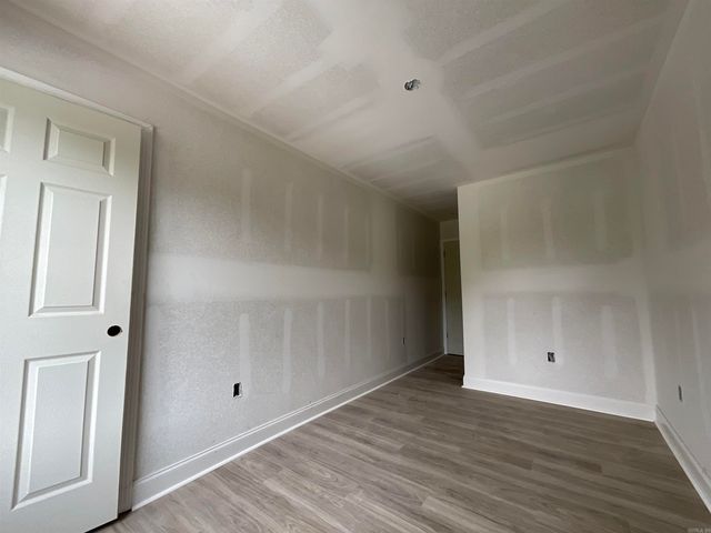 406 & 408 England Street, Lonoke, AR 72086