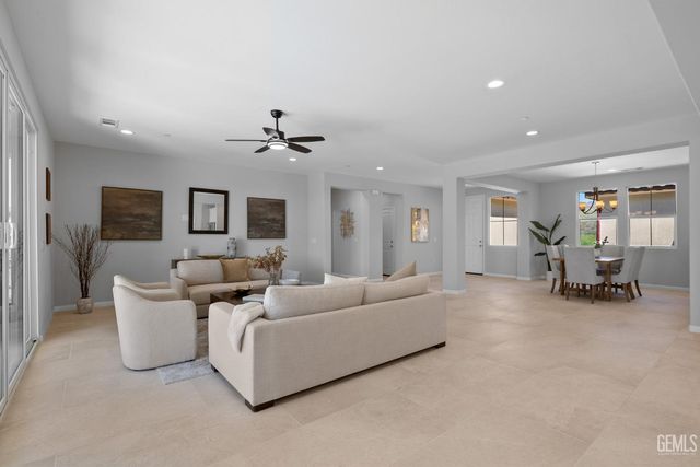 5804 Levanto Street, Bakersfield, CA 93306