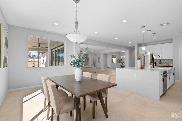 5804 Levanto Street, Bakersfield, CA 93306