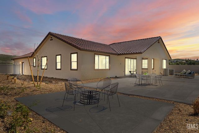 5804 Levanto Street, Bakersfield, CA 93306