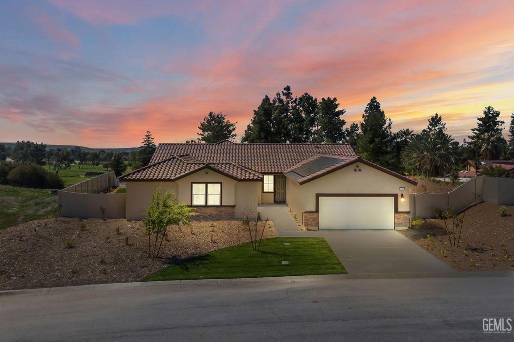 5804 Levanto Street, Bakersfield, CA 93306