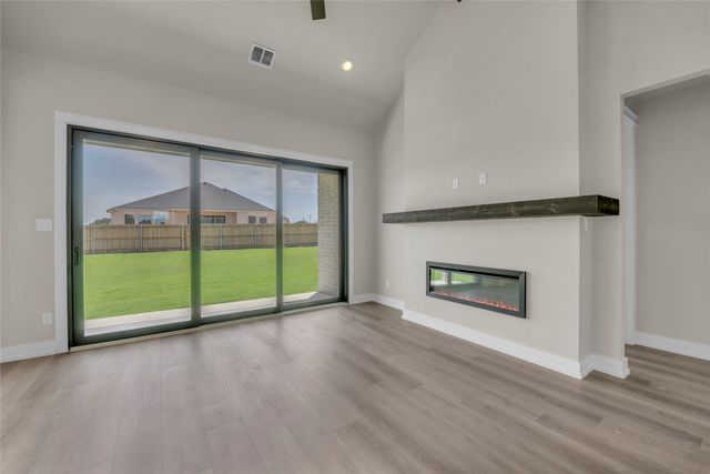 313 Boots Court, Lorena, TX 76655