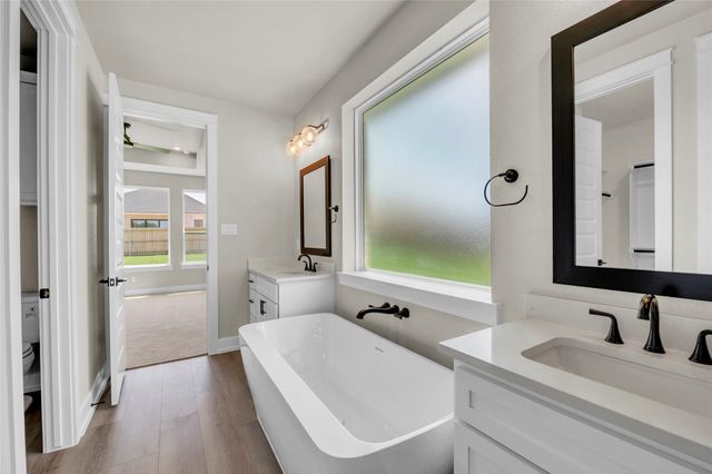 313 Boots Court, Lorena, TX 76655