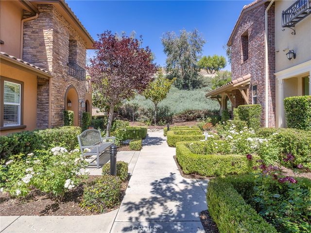 28457 Herrera Street, Valencia, CA 91354