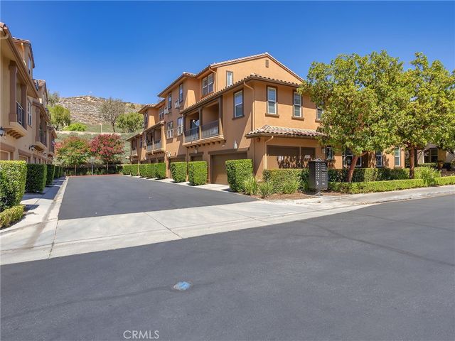 28457 Herrera Street, Valencia, CA 91354