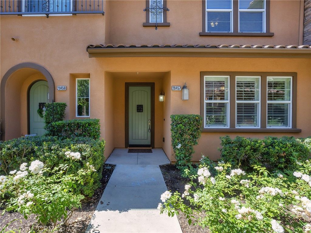 28457 Herrera Street, Valencia, CA 91354