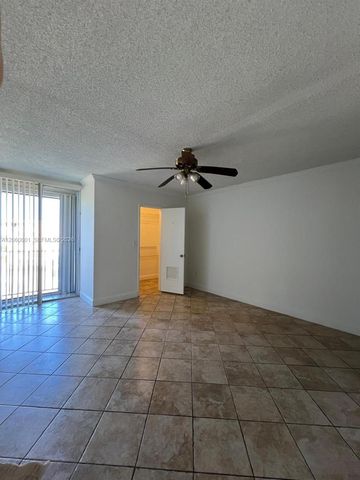 9210 Fontainebleau Blvd 506, Miami, FL 33172