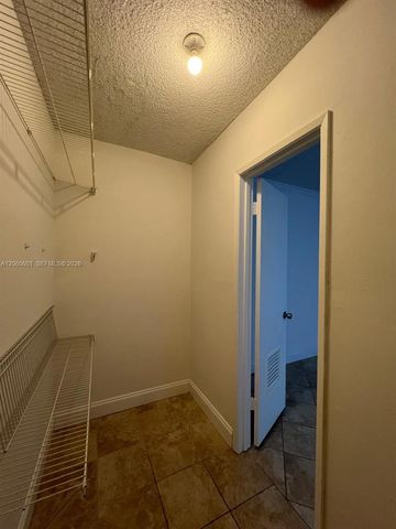 9210 Fontainebleau Blvd 506, Miami, FL 33172