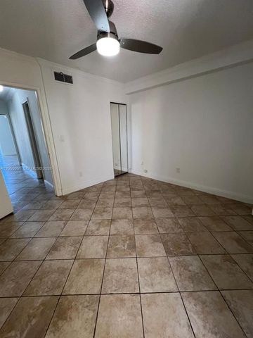 9210 Fontainebleau Blvd 506, Miami, FL 33172