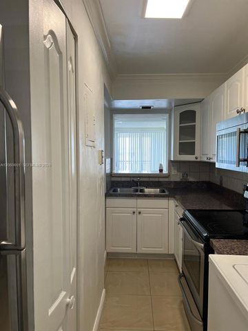 9210 Fontainebleau Blvd 506, Miami, FL 33172