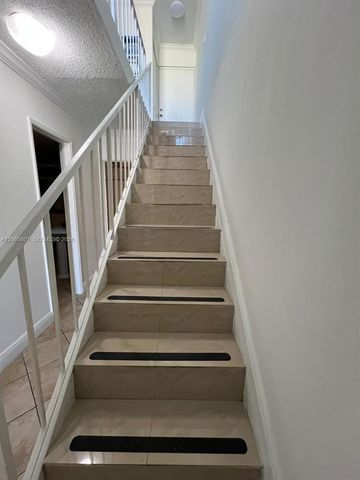 9210 Fontainebleau Blvd 506, Miami, FL 33172