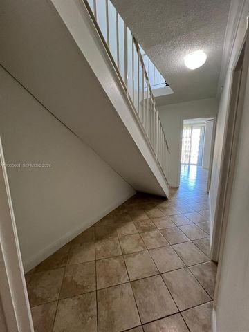 9210 Fontainebleau Blvd 506, Miami, FL 33172
