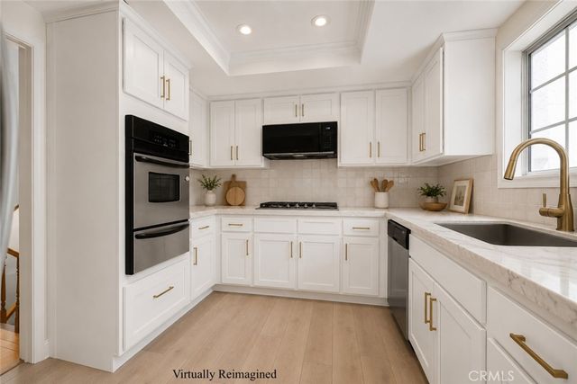 1805 Carnegie Lane 3, Redondo Beach, CA 90278