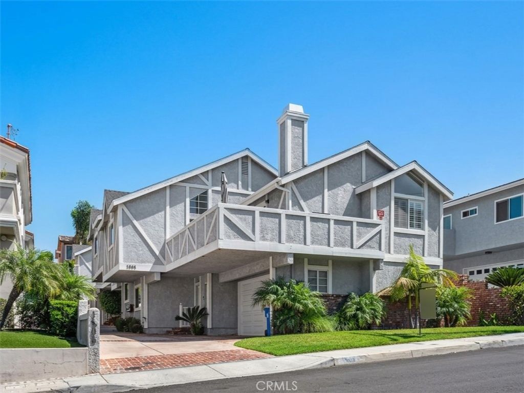 1805 Carnegie Lane 3, Redondo Beach, CA 90278